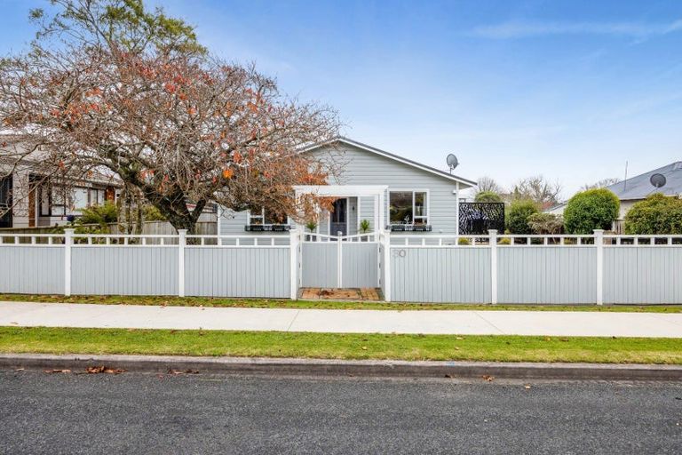 Photo of property in 30 Kahikatea Street, Inglewood, 4330