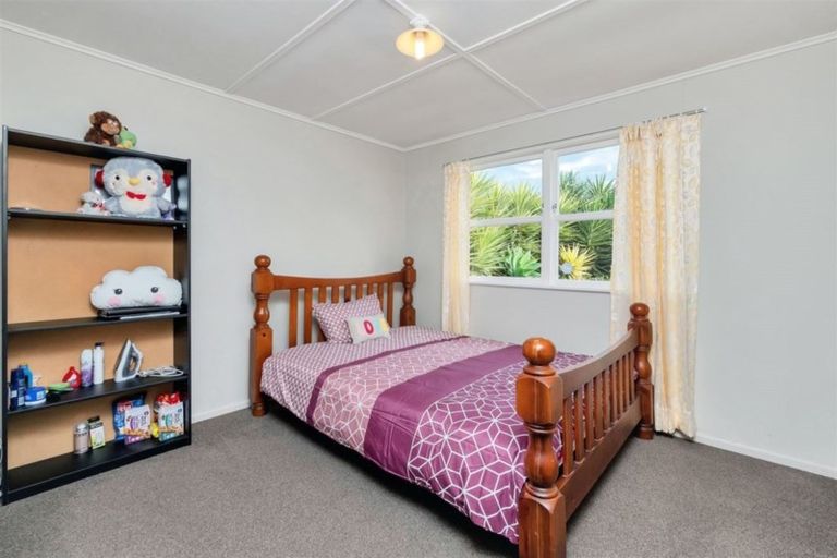 Photo of property in 20 Riserra Drive, Ranui, Auckland, 0612