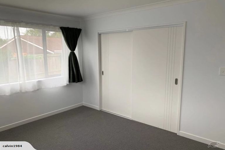 Photo of property in 127 Botany Road, Botany Downs, Auckland, 2010