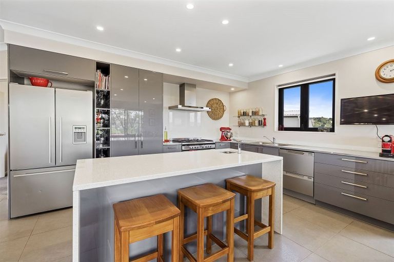 Photo of property in 8 Semaphore Lane, Whitby, Porirua, 5024