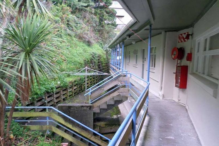 Photo of property in Parkland Flats, 16/51u Adams Terrace, Kelburn, Wellington, 6021