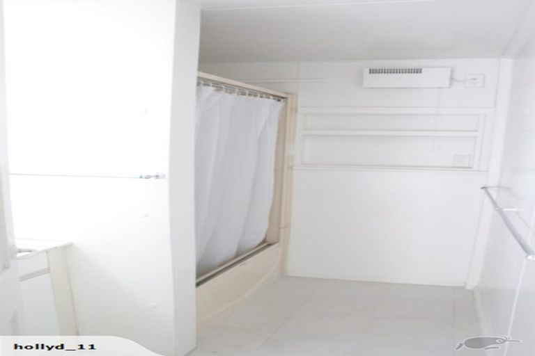 Photo of property in 147 Onepu Road, Lyall Bay, Wellington, 6022