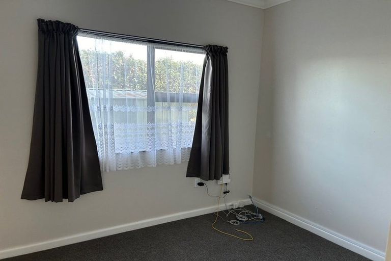 Photo of property in 10 Cassino Crescent, Onekawa, Napier, 4110