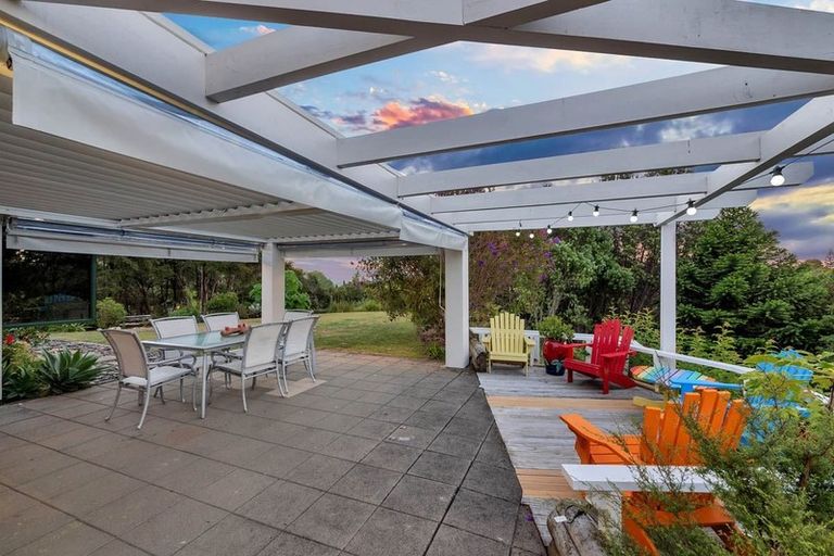 Photo of property in 266 Kaipara Road, Papakura, 2582