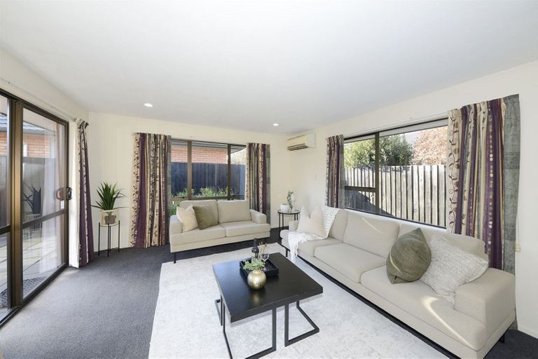 Photo of property in 182 Avonhead Road, Avonhead, Christchurch, 8042