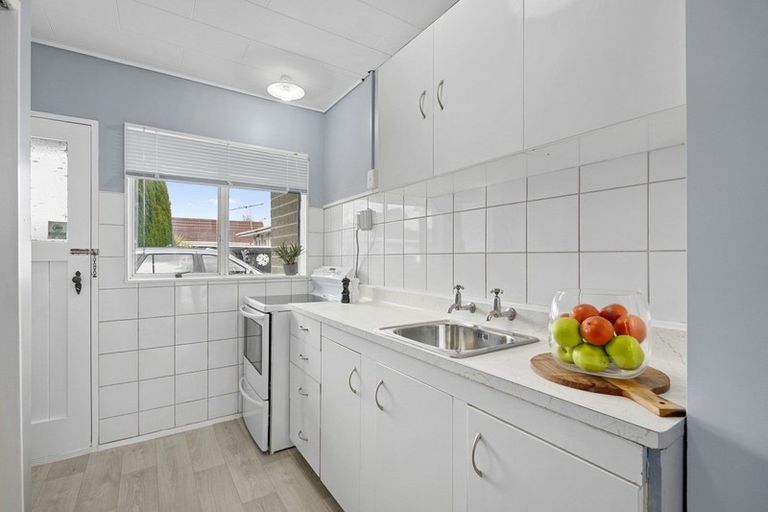 Photo of property in 2/37 Merton Street, Trentham, Upper Hutt, 5018