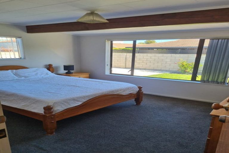 Photo of property in 11 Lowther Place, Taradale, Napier, 4112
