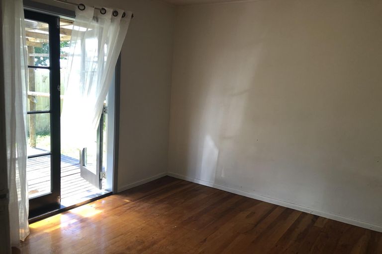 Photo of property in 16 Claymore Street, Manurewa, Auckland, 2102