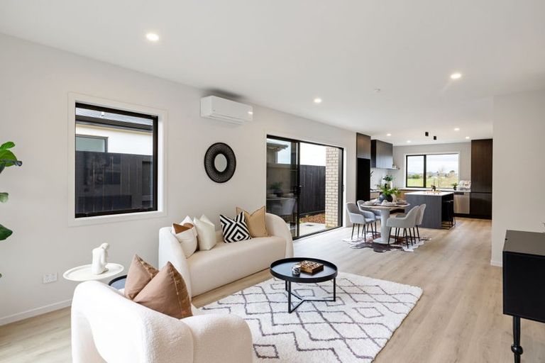 Photo of property in 16 Lumino Terrace, Peacocke, 3206