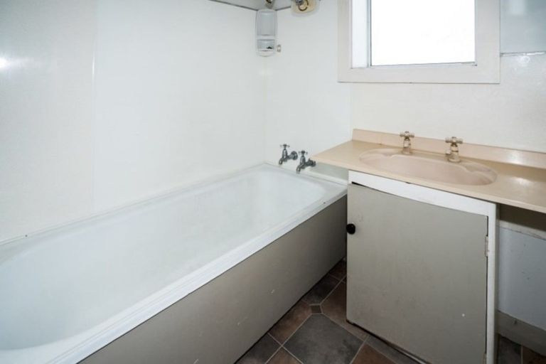 Photo of property in 17 Kerrs Road, Linwood, Christchurch, 8062