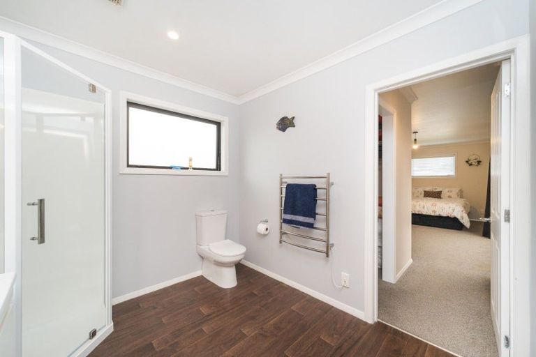 Photo of property in 14 Pitama Road, Awapuni, Palmerston North, 4412