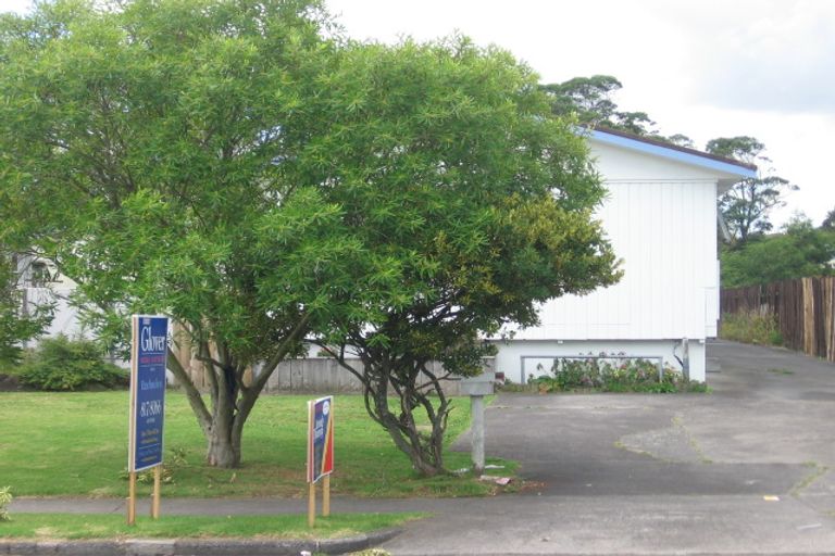 Photo of property in 1/80 Portage Road, New Lynn, Auckland, 0600