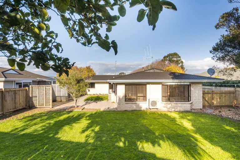 Photo of property in 130 John F Kennedy Drive, Milson, Palmerston North, 4414