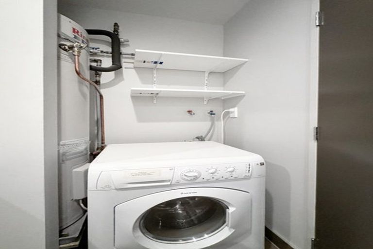 Photo of property in Revolucion Apartments, 204/28w Torrens Terrace, Mount Cook, Wellington, 6011