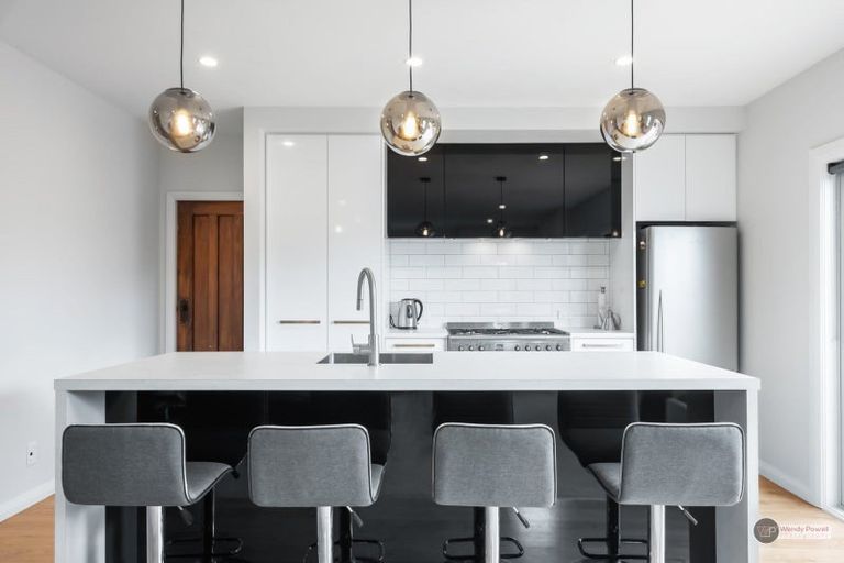 Photo of property in 44 Hardy Street, Waterloo, Lower Hutt, 5011