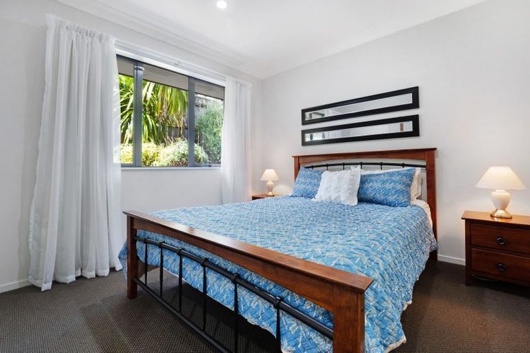 Photo of property in 5a Shanley Crescent, Waiuku, 2123