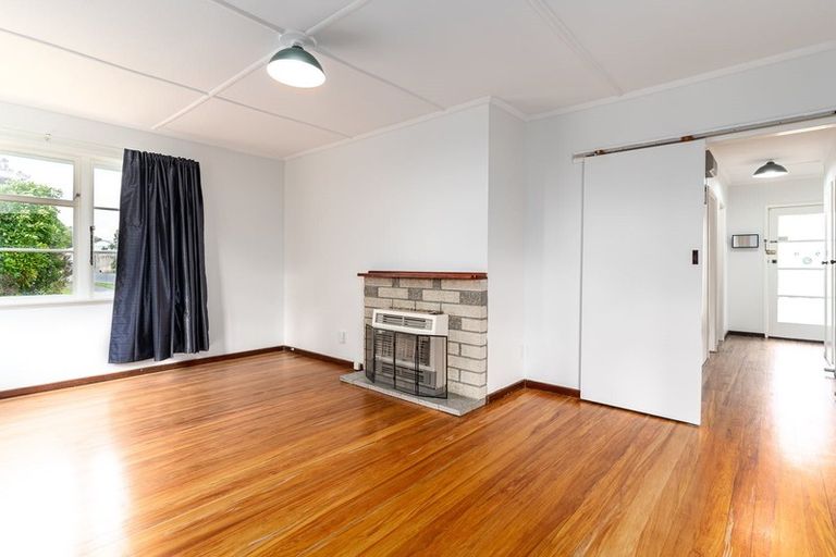 Photo of property in 22 Moheke Avenue, Roslyn, Palmerston North, 4414