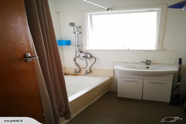 Photo of property in 3/104 Hinau Street, Riccarton, Christchurch, 8041