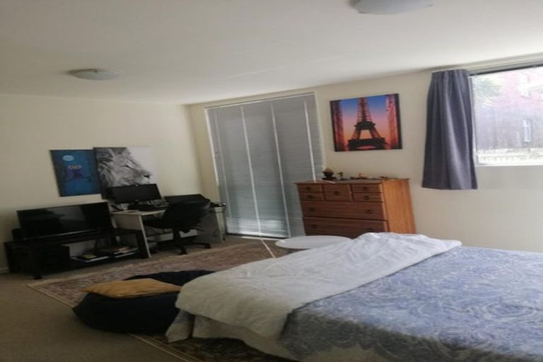 Photo of property in 25u4 Home Street, Mount Victoria, Wellington, 6011