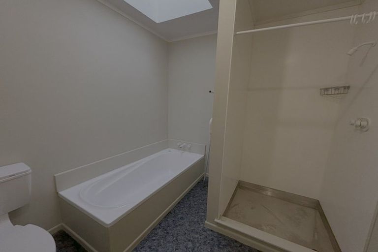 Photo of property in 9 Monarch Grove, Maoribank, Upper Hutt, 5018