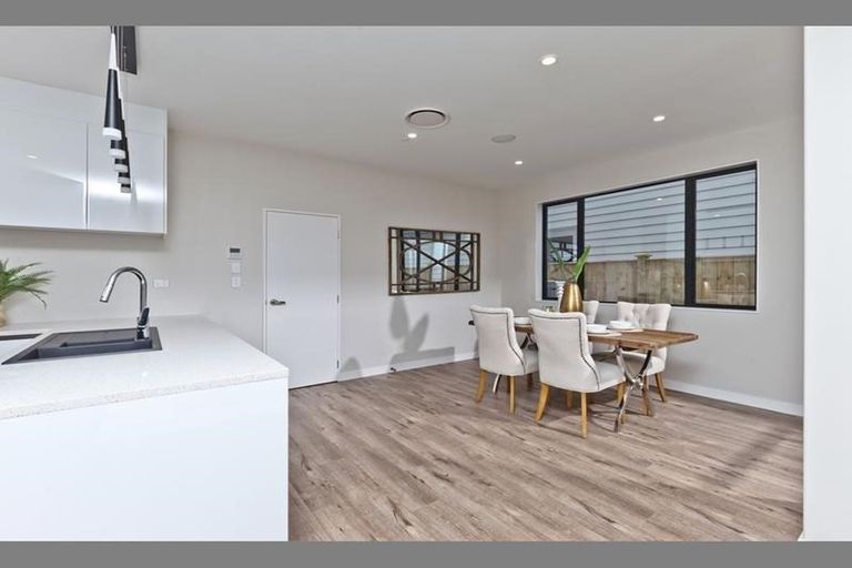 Photo of property in 47 Greenfinch Road, Hobsonville, Auckland, 0616