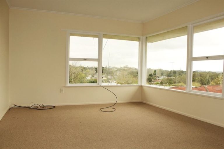 Photo of property in 61 Ocean View Road, Hillcrest, Auckland, 0627