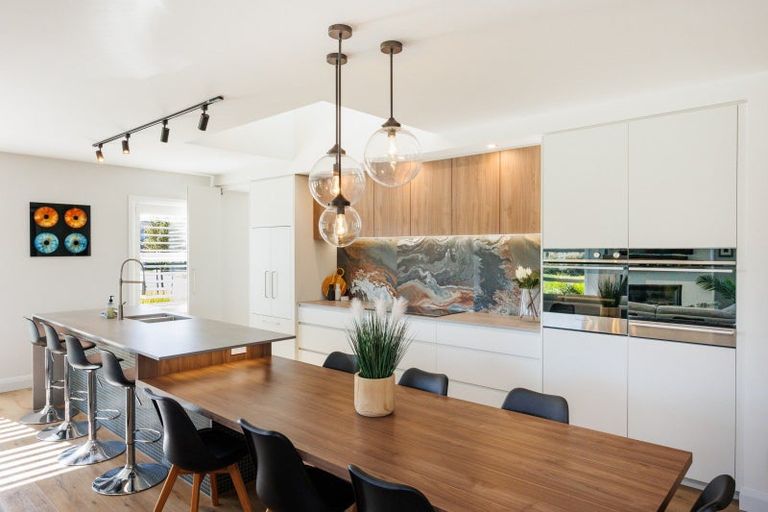 Photo of property in 9 Paterson Lane, Kelvin Grove, Palmerston North, 4470