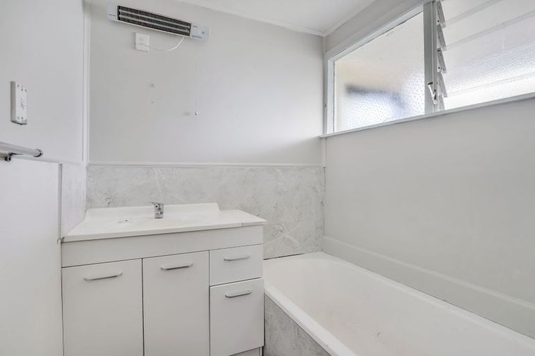 Photo of property in 5 Haversham Street, Highbury, Palmerston North, 4412