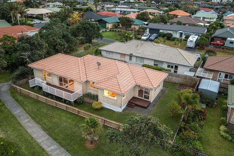 Photo of property in 11b Mcgowan Place, Orewa, 0931