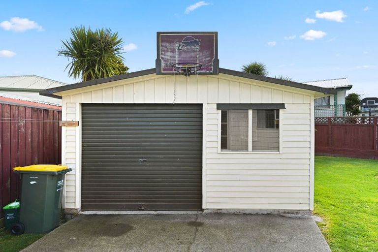 Photo of property in 20a Livingstone Avenue, Nawton, Hamilton, 3200