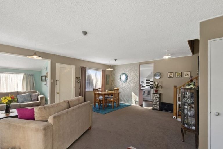 Photo of property in 17-u12 Randwick Crescent, Moera, Lower Hutt, 5010