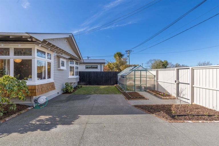 Photo of property in 225 Westminster Street, Mairehau, Christchurch, 8013