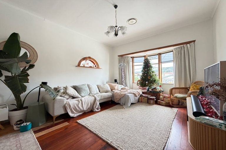 Photo of property in 177 Coutts Street, Rongotai, Wellington, 6022