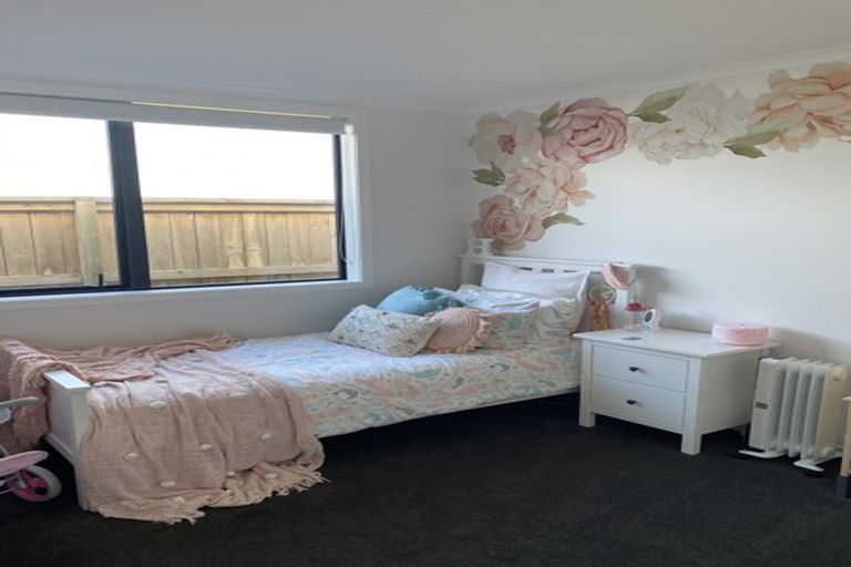 Photo of property in 37 Livingstone Drive, Papamoa Beach, Papamoa, 3118