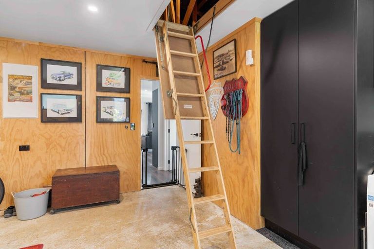 Photo of property in 5 Manatu Close, Whangamata, 3691