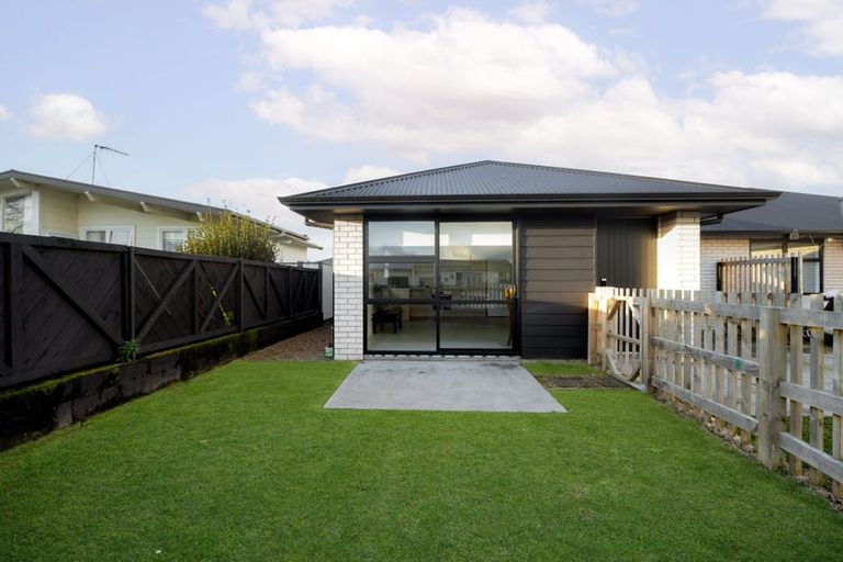 Photo of property in 2u2 Grange Avenue, Nawton, Hamilton, 3200