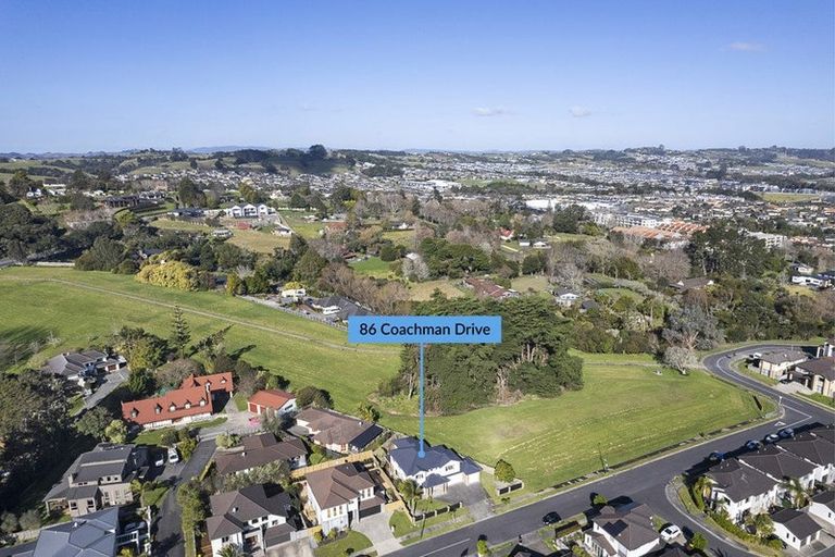 Photo of property in 86 Coachman Drive, Flat Bush, Auckland, 2016