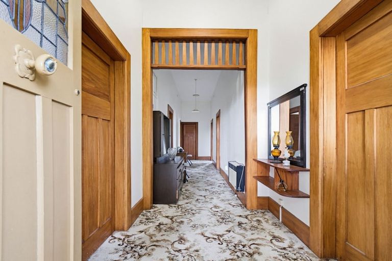 Photo of property in 176 Winchester Street, Levin, 5510