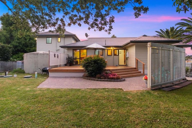 Photo of property in 6 Vintners Close, Huapai, Kumeu, 0810