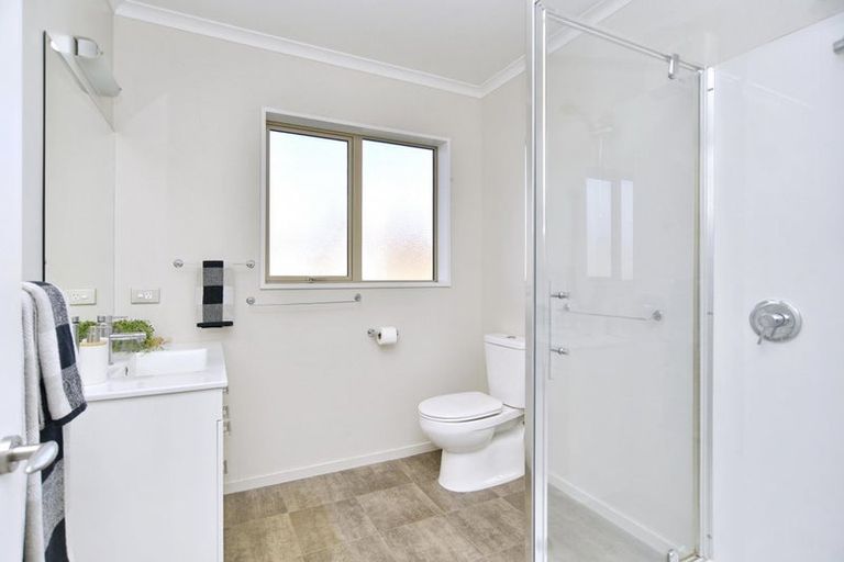 Photo of property in 3 Reeves Road, Rangiora, 7400