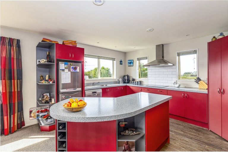 Photo of property in 395 Claremont Road, Claremont, Timaru, 7974