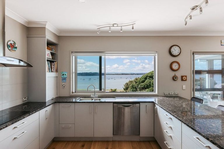 Photo of property in 109 Harbour View Road, Omokoroa, 3114