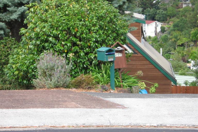 Photo of property in 2/20 Reynolds Place, Torbay, Auckland, 0630