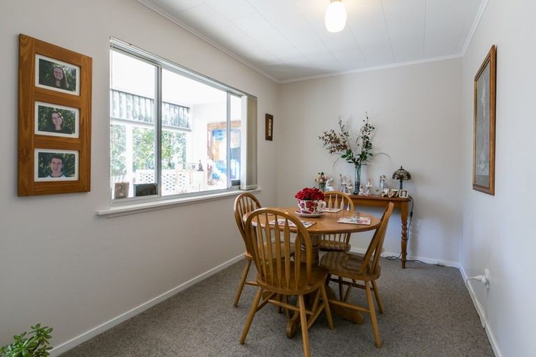 Photo of property in 2/168 Gloucester Street, Taradale, Napier, 4112