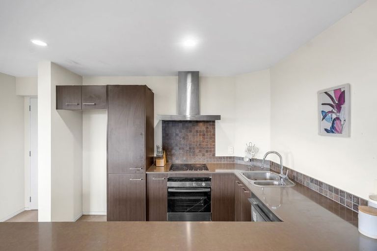 Photo of property in 3/1 Gracechurch Drive, Flat Bush, Auckland, 2016
