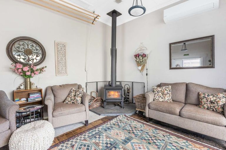 Photo of property in 21 Portia Street, Stratford, 4332