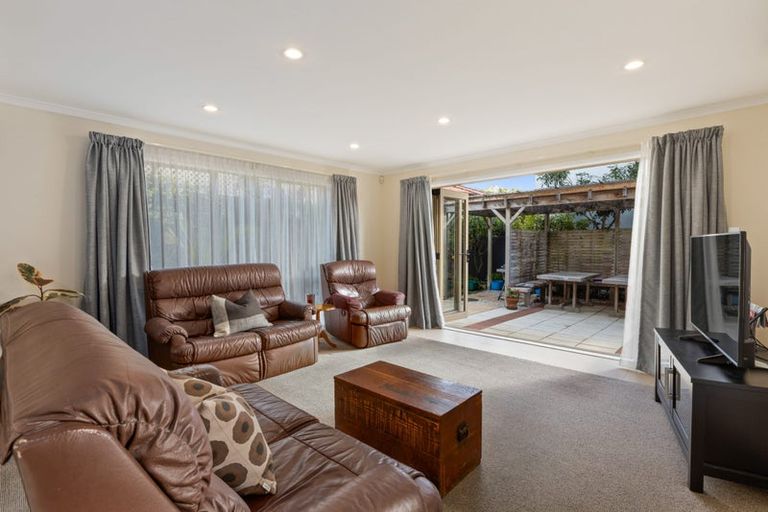 Photo of property in 3 Millennial Way, Orewa, 0931