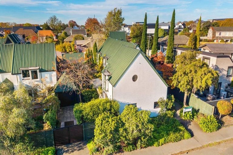Photo of property in 4/12 Shrewsbury Street, Merivale, Christchurch, 8014
