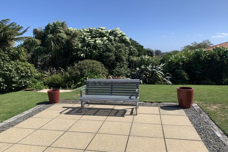 Photo of property in 60 Shelter Grove, Frankleigh Park, New Plymouth, 4310