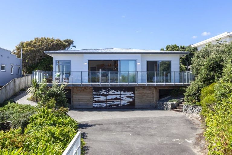 Photo of property in 68 Marine Parade, Paraparaumu Beach, Paraparaumu, 5032